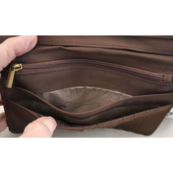 Justin Boots 22108516W Women's Textured Brown Leather Yoke Slim Wristlet Wallet - Picture 7 of 9